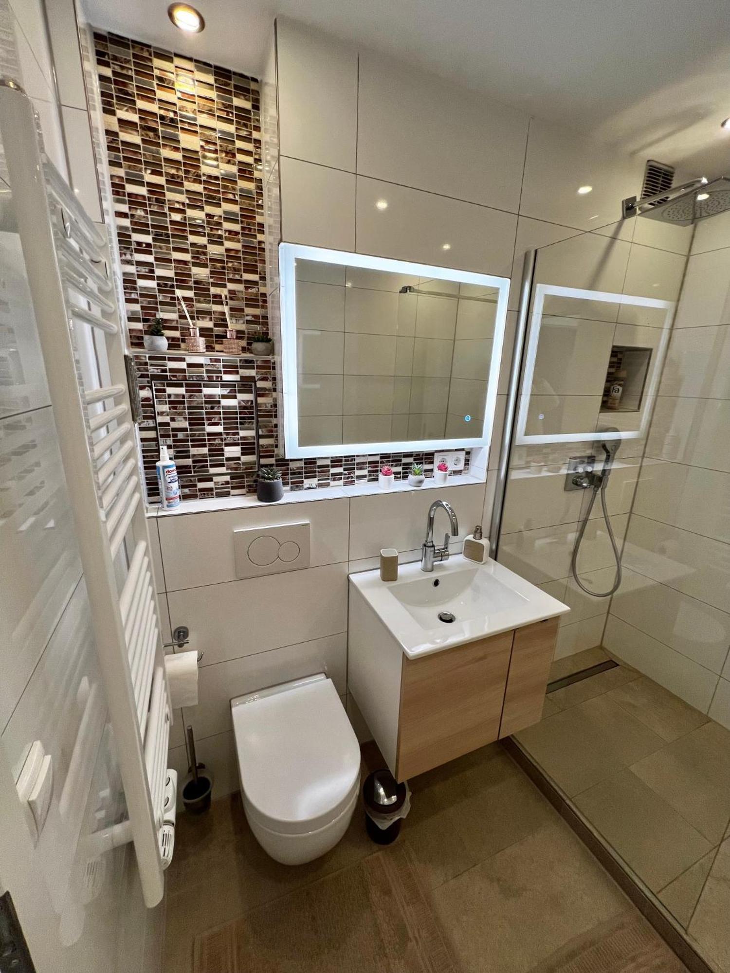 Lilis Apartment Mit Balkon Augsburg Kültér fotó